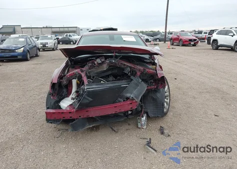 2018 Chrysler 300 Limited из США, поврежденный, VIN 2C3CCAEG7JH167909